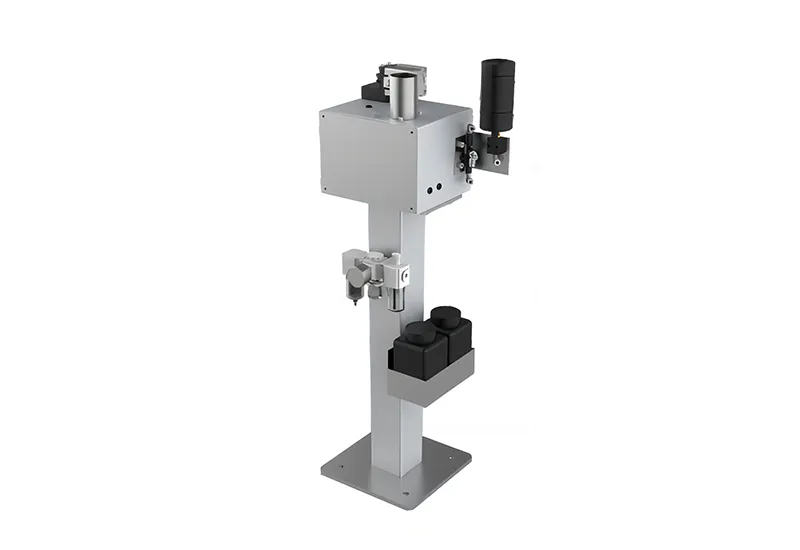 Welding gun cleaning system