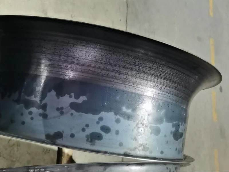 Axial fan arc flanging and punching