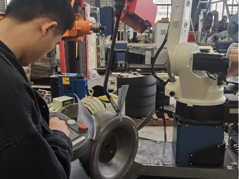 Axial flow impeller welding