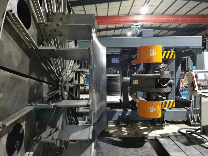 Centrifugal fan impeller Shroud froming